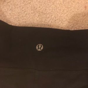 Black Capri lululemons